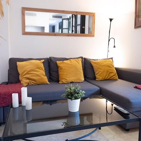 Apartamento Con Encanto En Patio Sevillano Luaran gambar