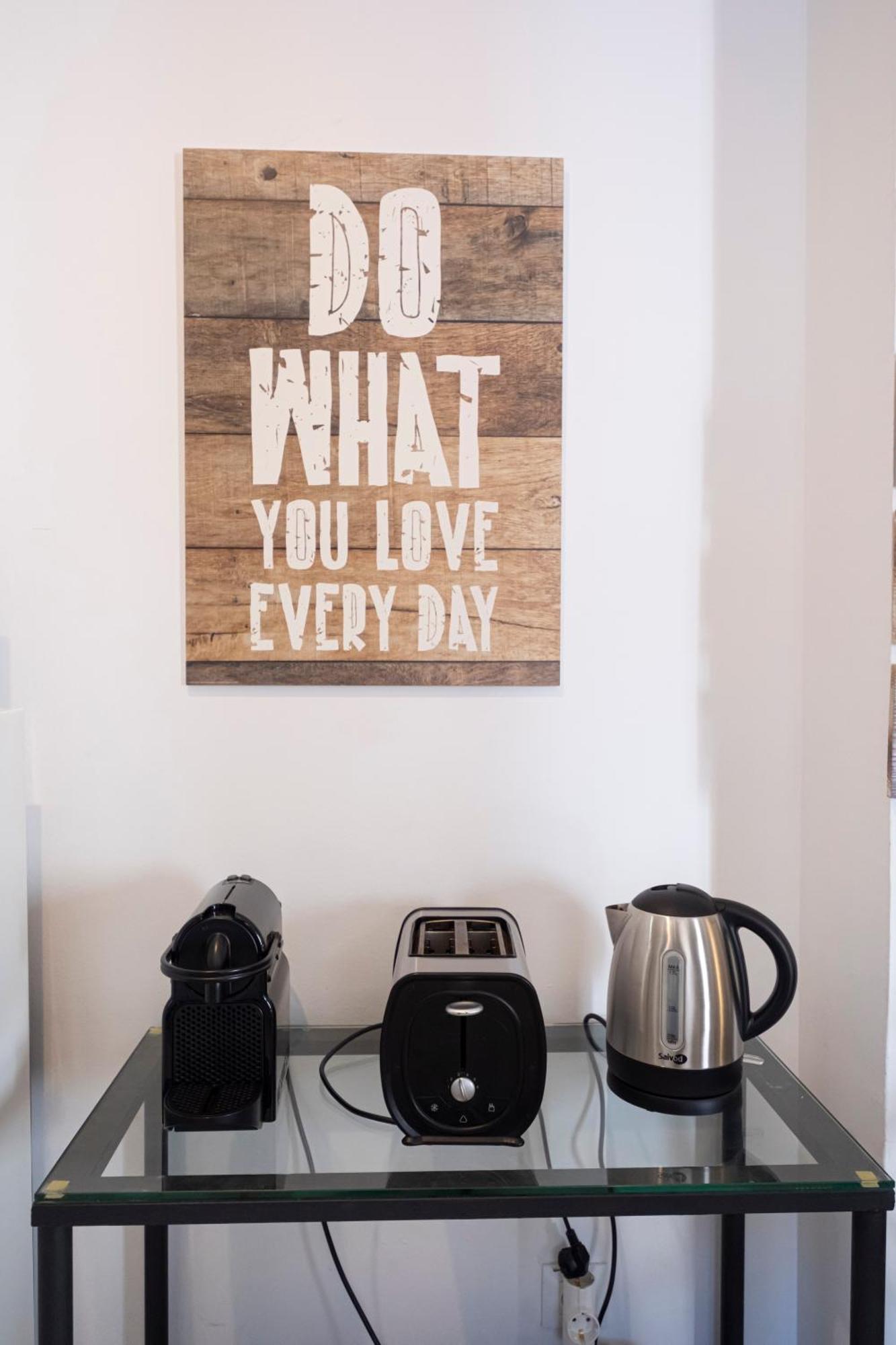 Apartamento Con Encanto En Patio Sevillano Luaran gambar
